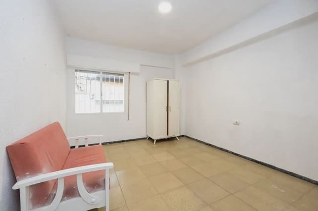 Leilighet til salgs i San Matías - Realejo, Granada by - € 230 000 (Ref: 9837271)