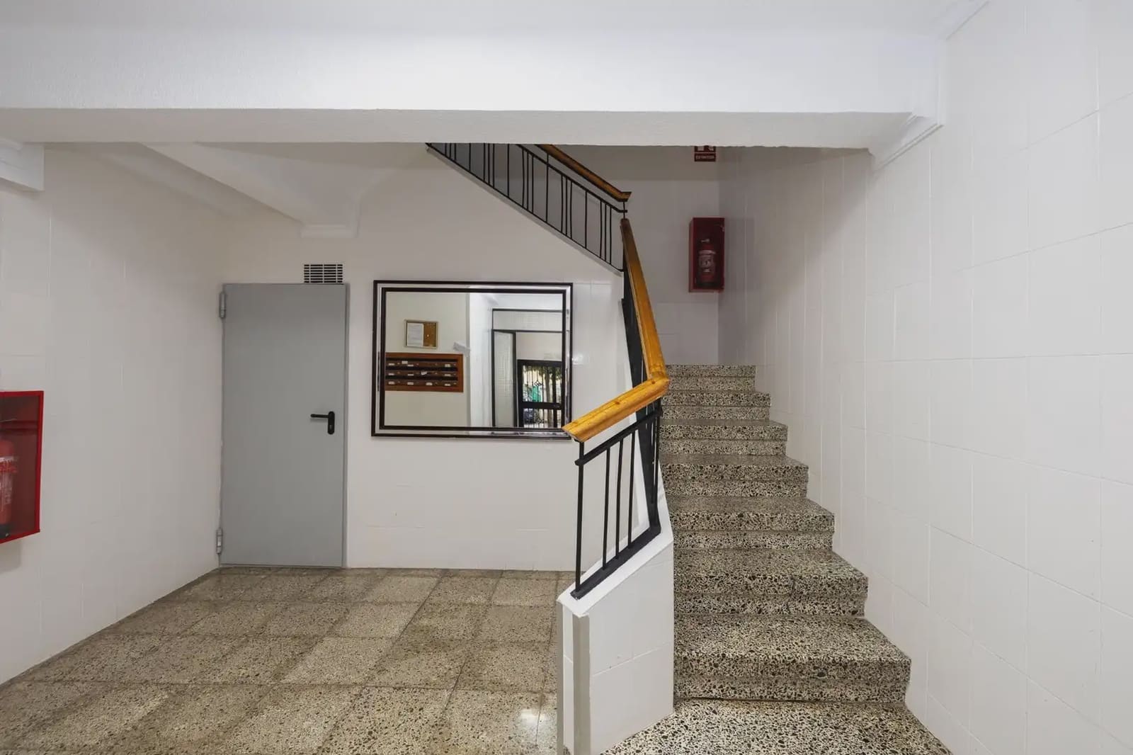 Mieszkanie na sprzedaż w Miasto Grenada - 230 000 € (Ref: 9837271)