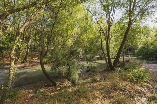 Grunde uden byggetilladelser til salg i Pinos Genil - € 138.000 (Ref: 9837273)