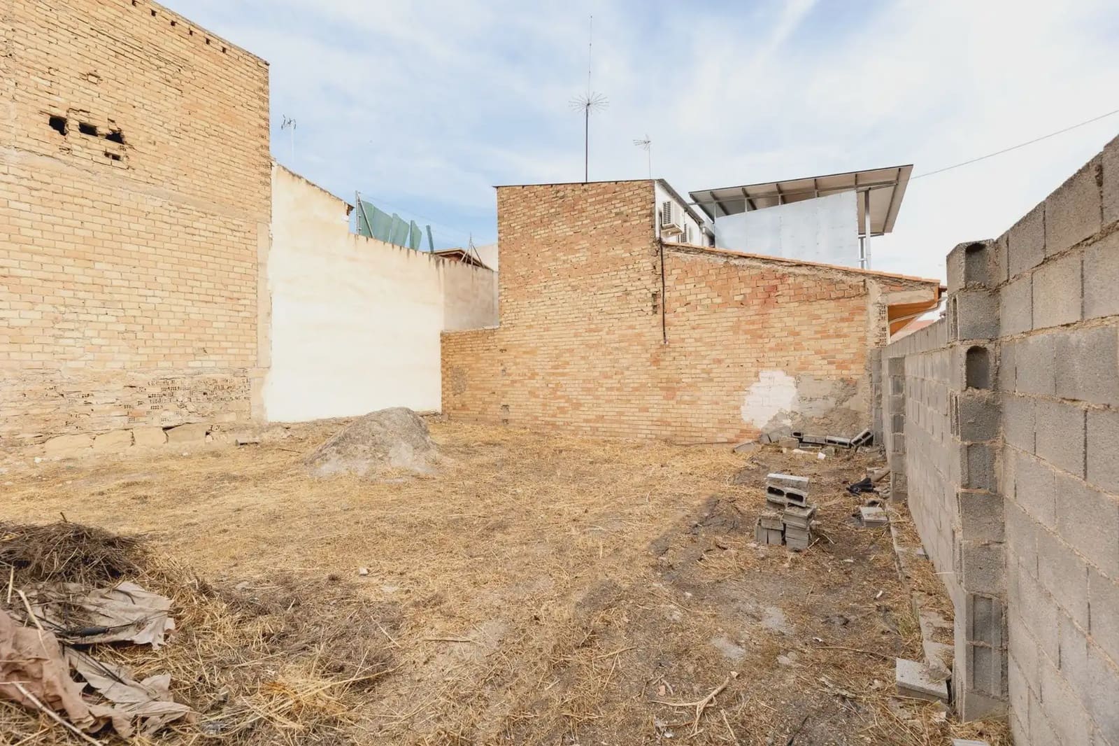 Building Plot for sale in Las Gabias - € 78,000 (Ref: 9837274)