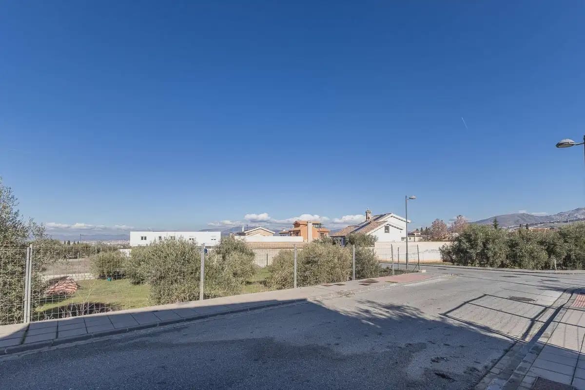 Byggetomt til salgs i La Zubia - € 100 000 (Ref: 9837275)