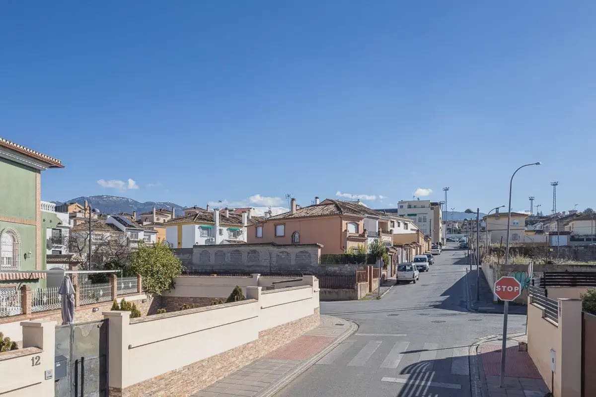 Byggetomt til salgs i La Zubia - € 100 000 (Ref: 9837275)