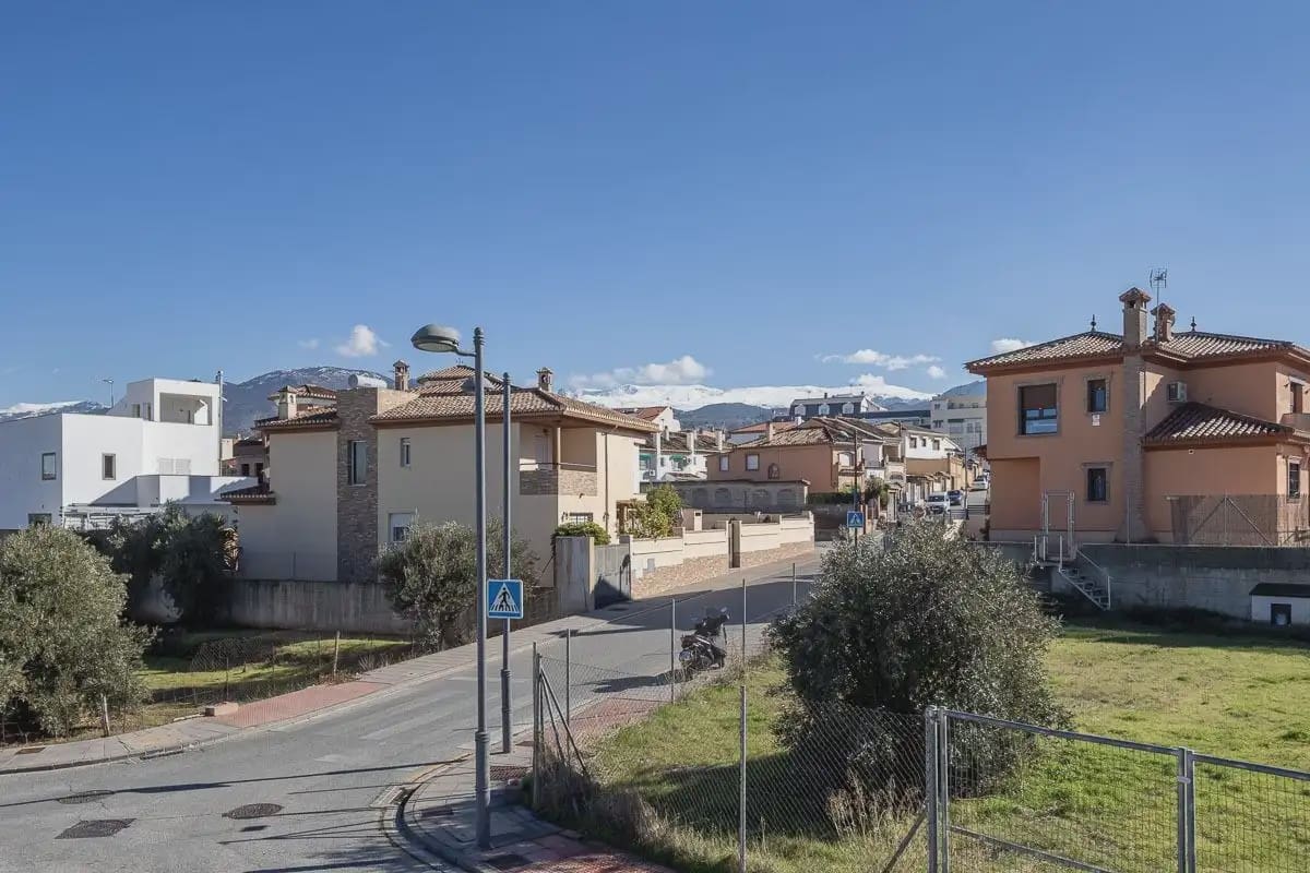 Byggetomt til salgs i La Zubia - € 100 000 (Ref: 9837275)