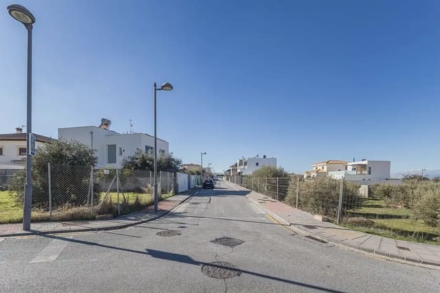 Tontti myytävänä paikassa La Zubia - 100 000 € (Ref: 9837275)