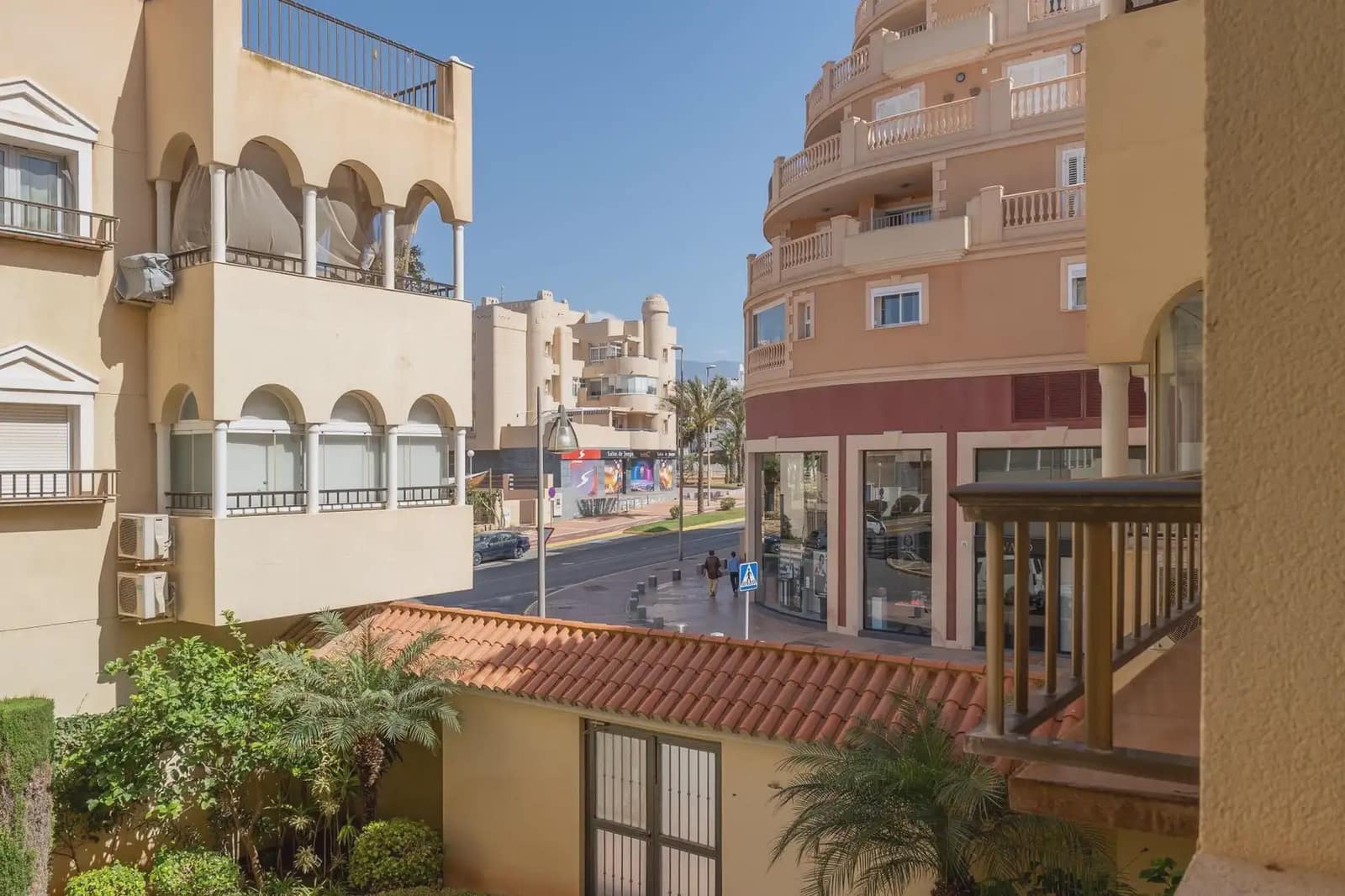Flat for sale in El Ejido - € 205,000 (Ref: 9837276)