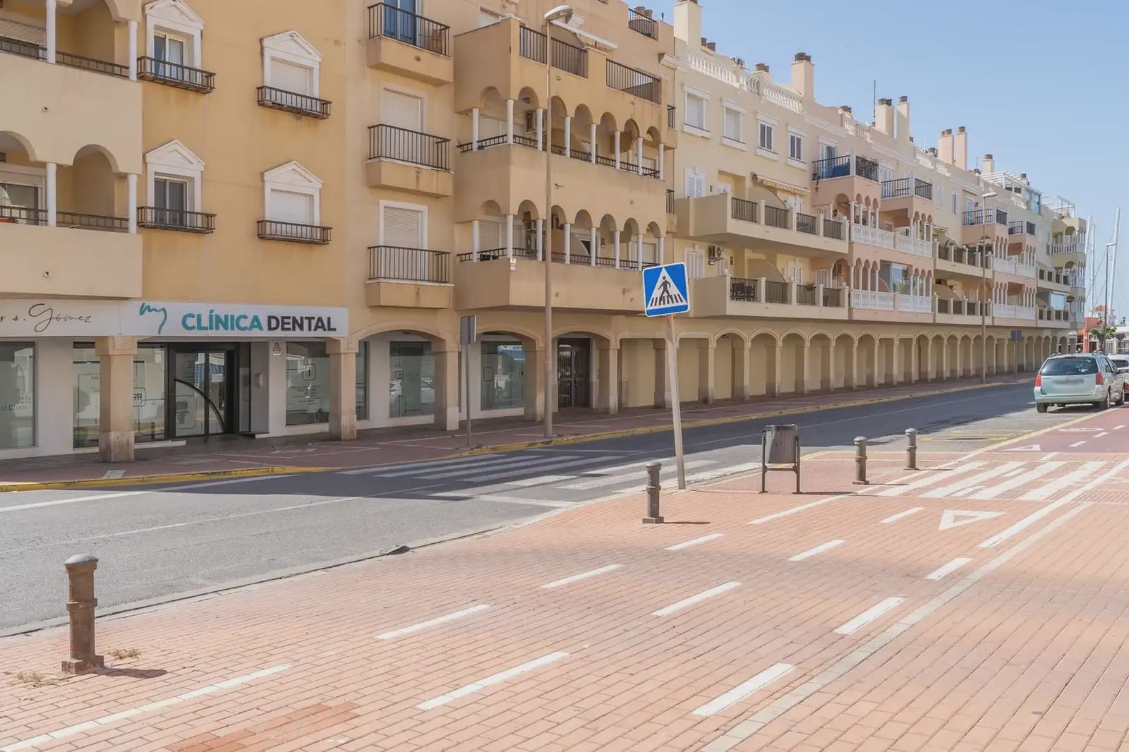 Flat for sale in El Ejido - € 205,000 (Ref: 9837276)