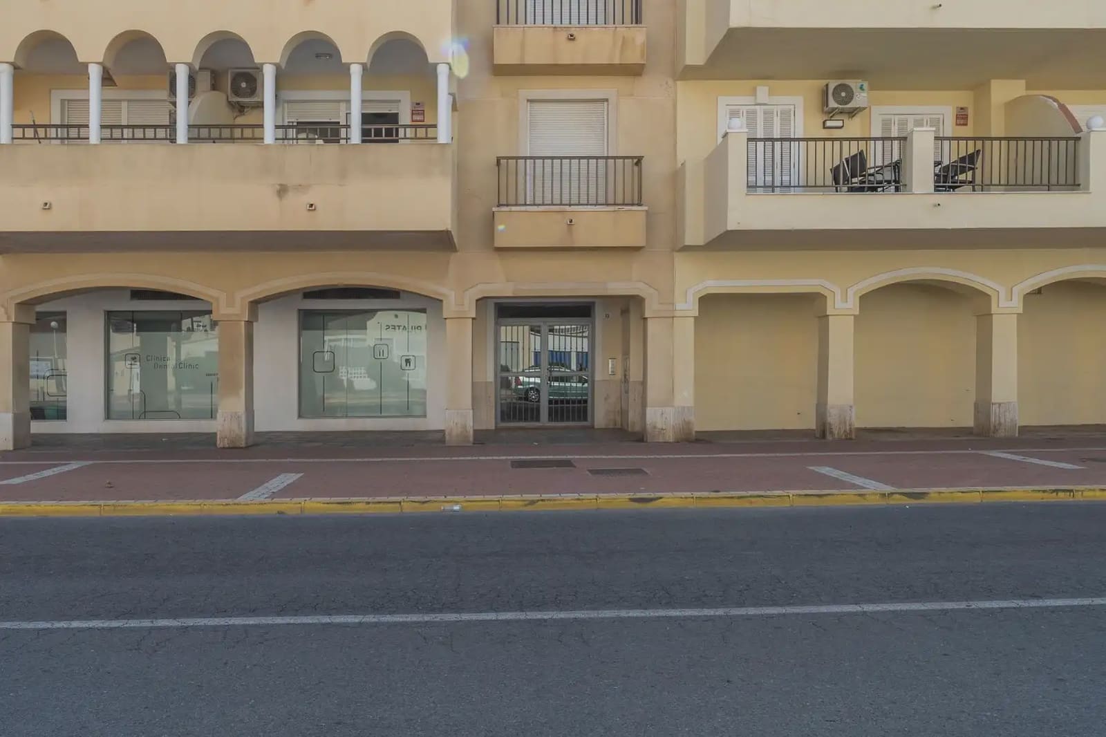 Flat for sale in El Ejido - € 205,000 (Ref: 9837276)