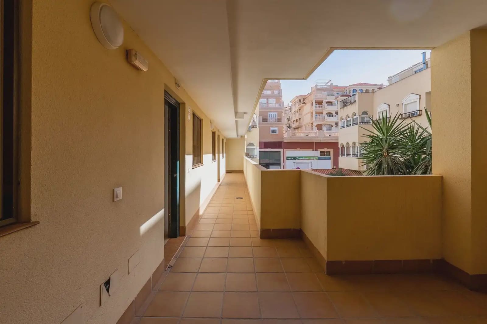 Flat for sale in El Ejido - € 205,000 (Ref: 9837276)