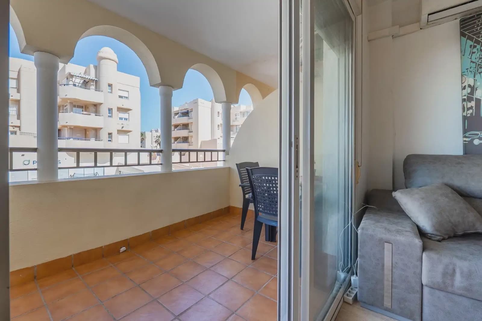 Flat for sale in El Ejido - € 205,000 (Ref: 9837276)