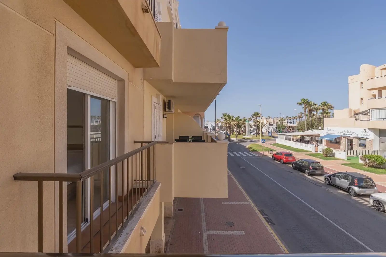 Flat for sale in El Ejido - € 205,000 (Ref: 9837276)
