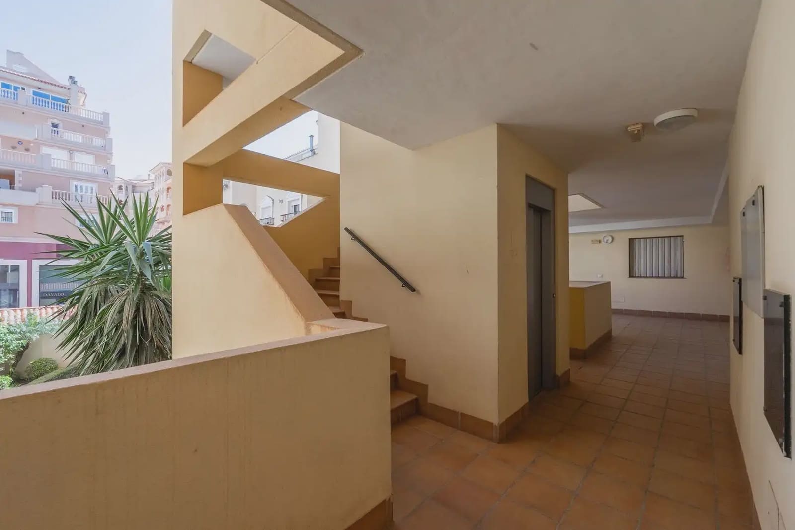 Flat for sale in El Ejido - € 205,000 (Ref: 9837276)