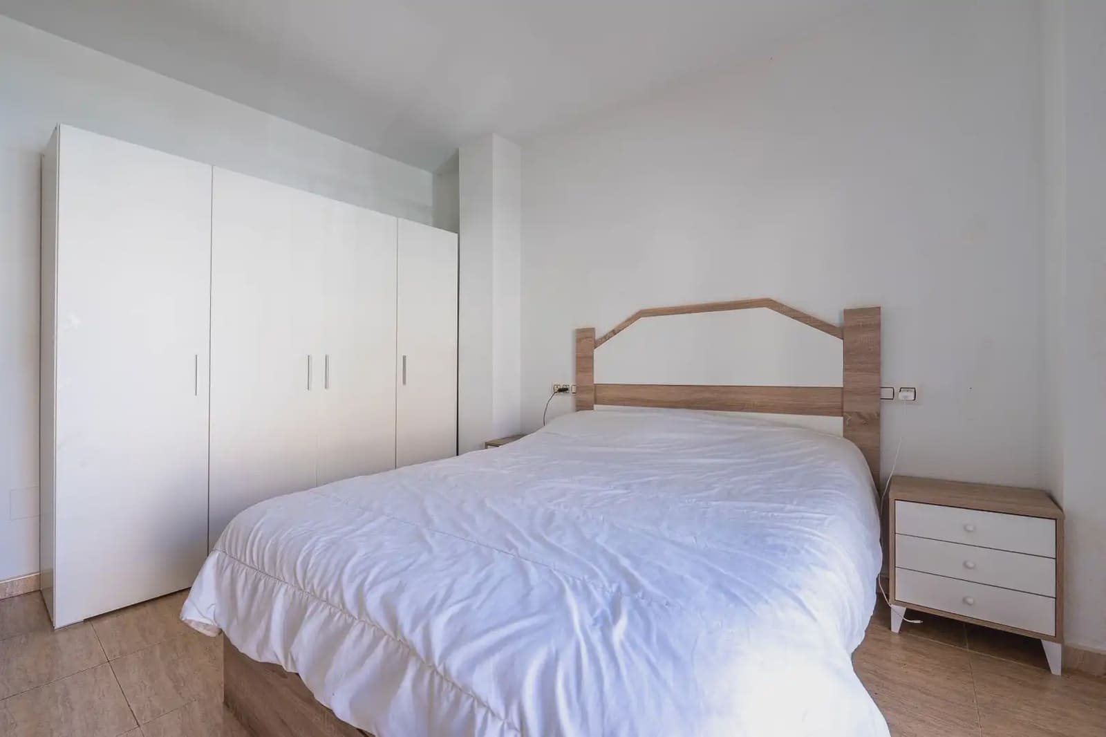 Flat for sale in El Ejido - € 205,000 (Ref: 9837276)