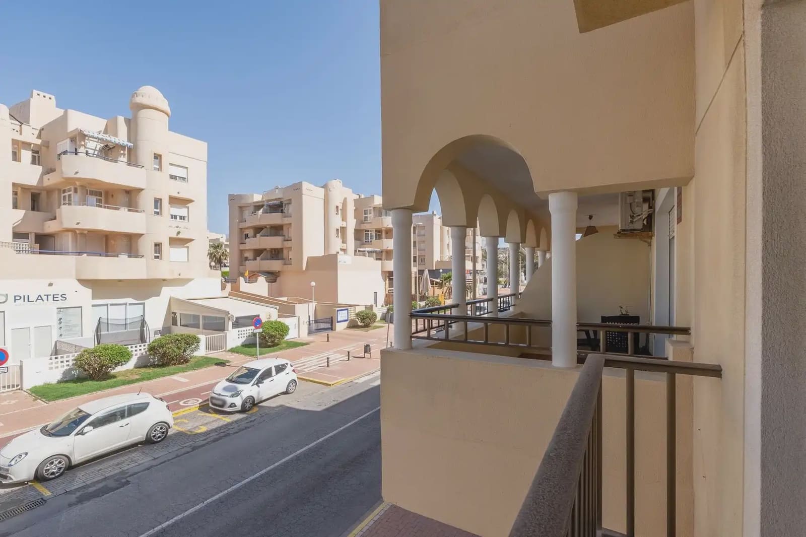 Flat for sale in El Ejido - € 205,000 (Ref: 9837276)