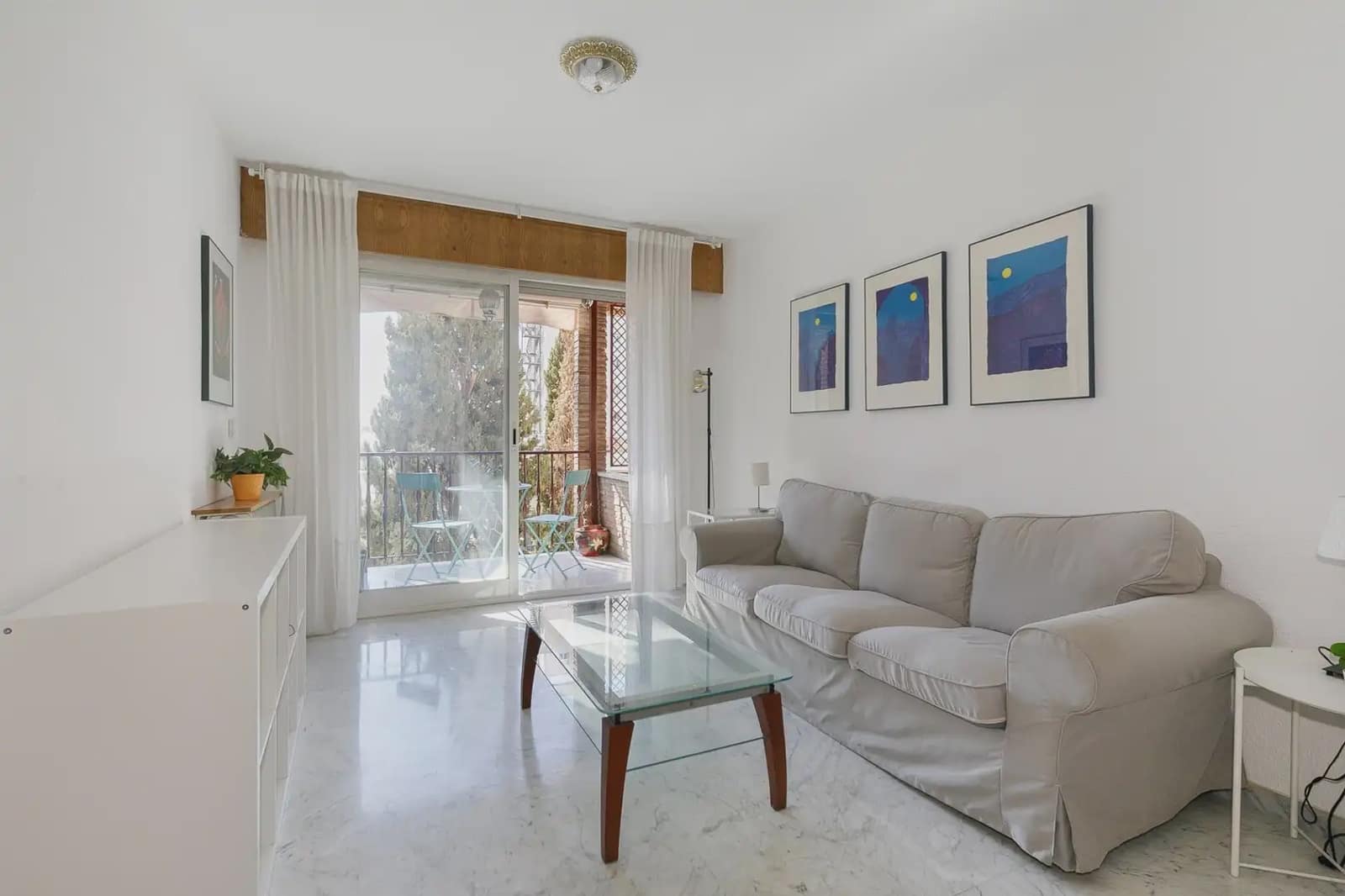 Lejlighed til salg i Granada by med garage - € 295.000 (Ref: 9837277)