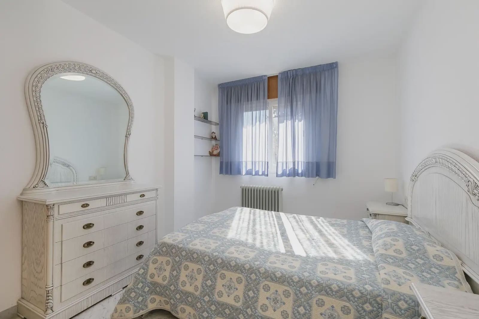 Lejlighed til salg i Granada by med garage - € 295.000 (Ref: 9837277)
