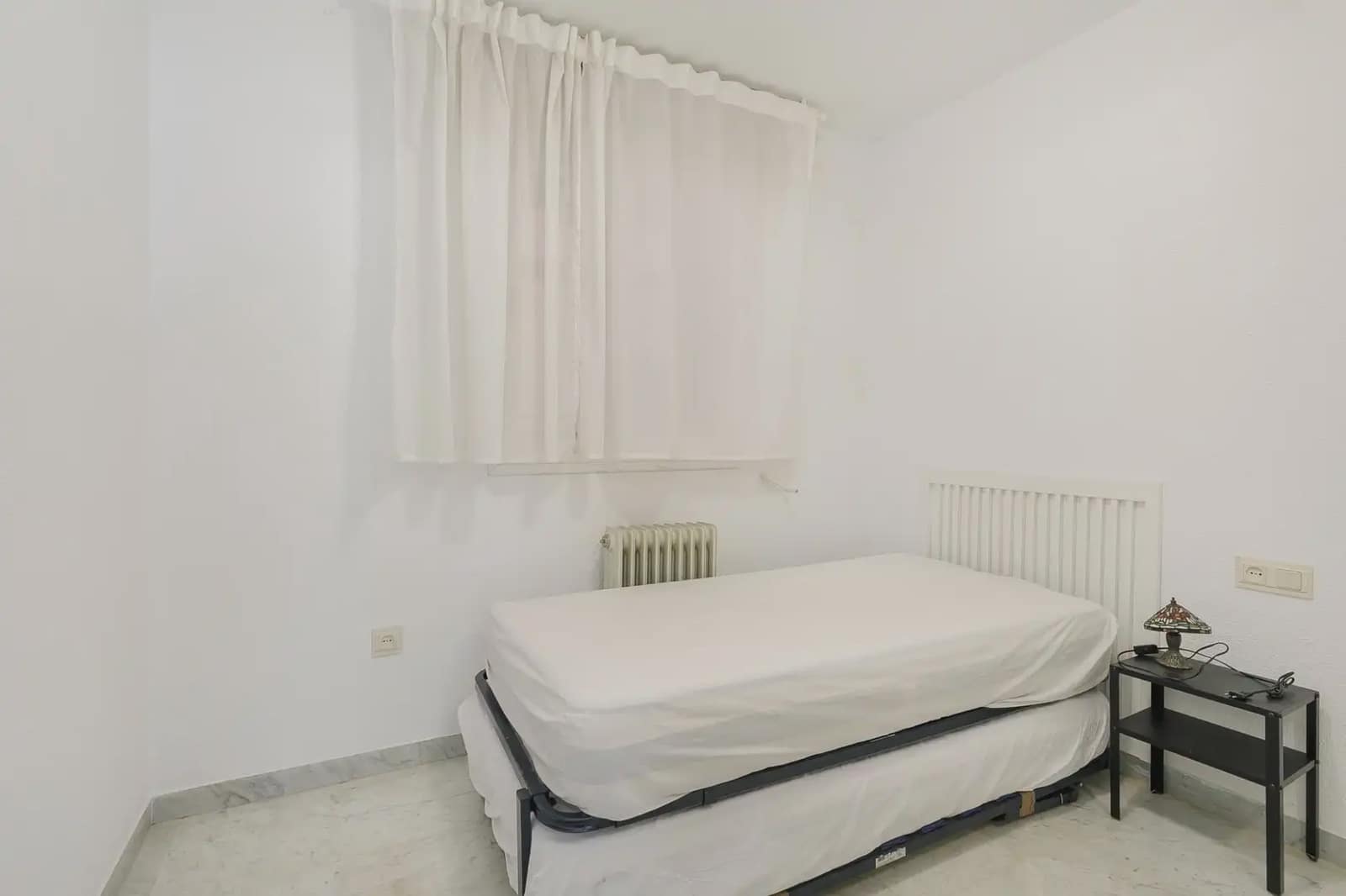 Lejlighed til salg i Granada by med garage - € 295.000 (Ref: 9837277)