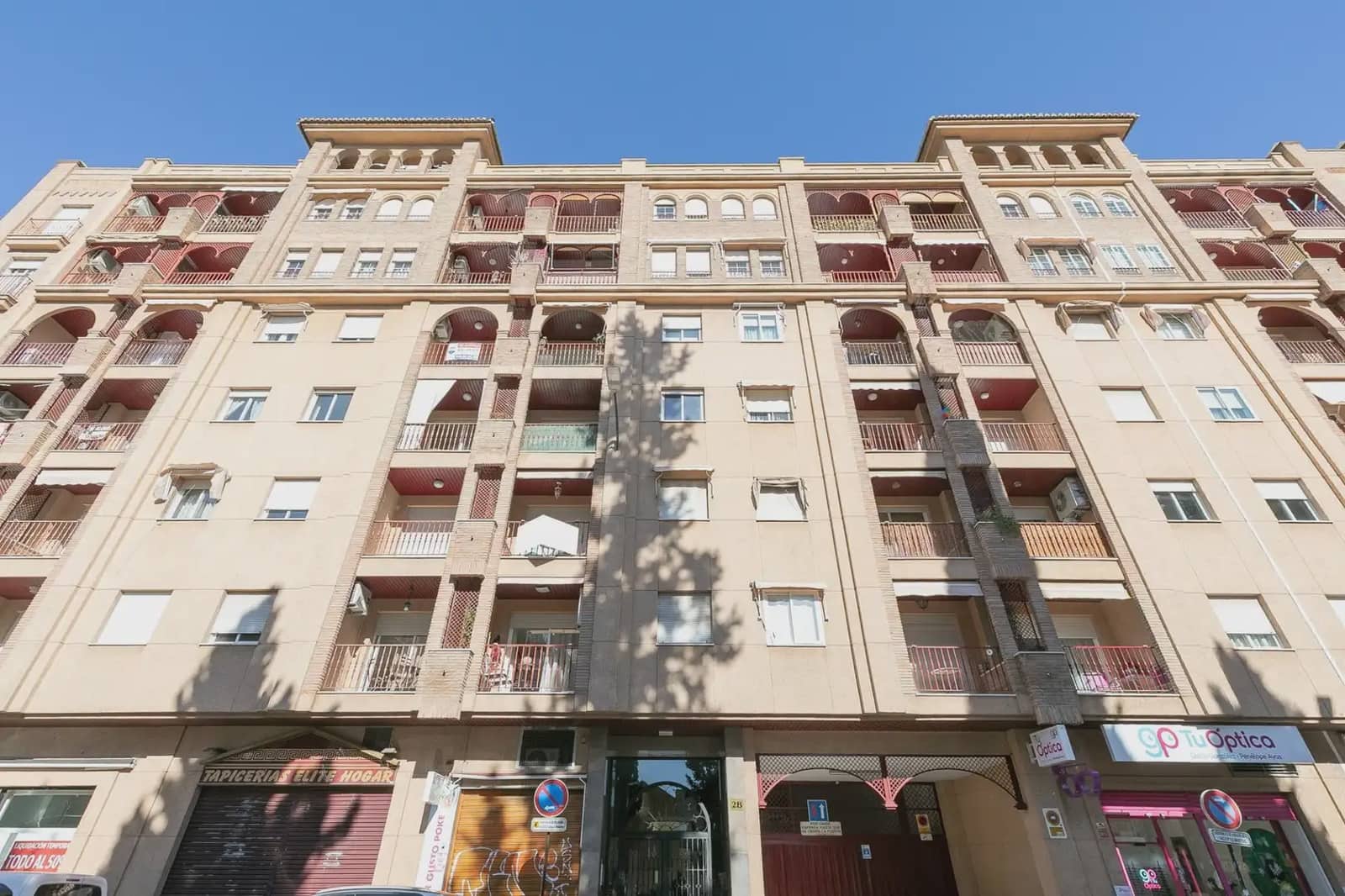 Lejlighed til salg i Granada by med garage - € 295.000 (Ref: 9837277)
