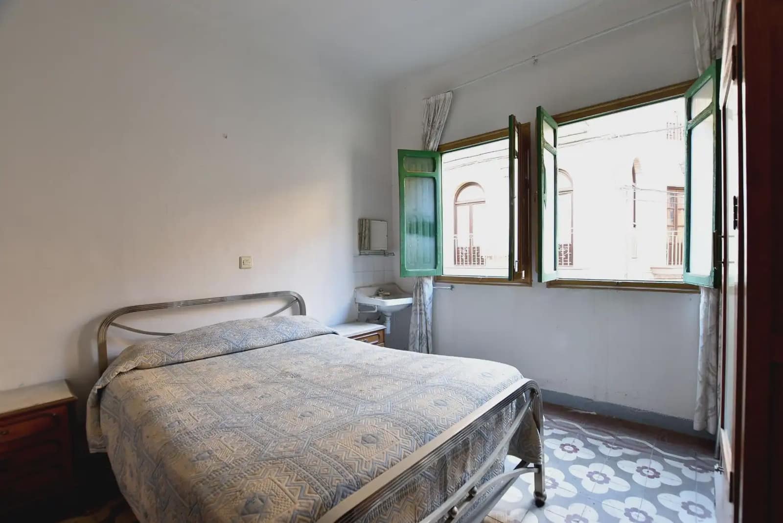 Townhouse for sale in Lanjaron - € 125,000 (Ref: 9837278)