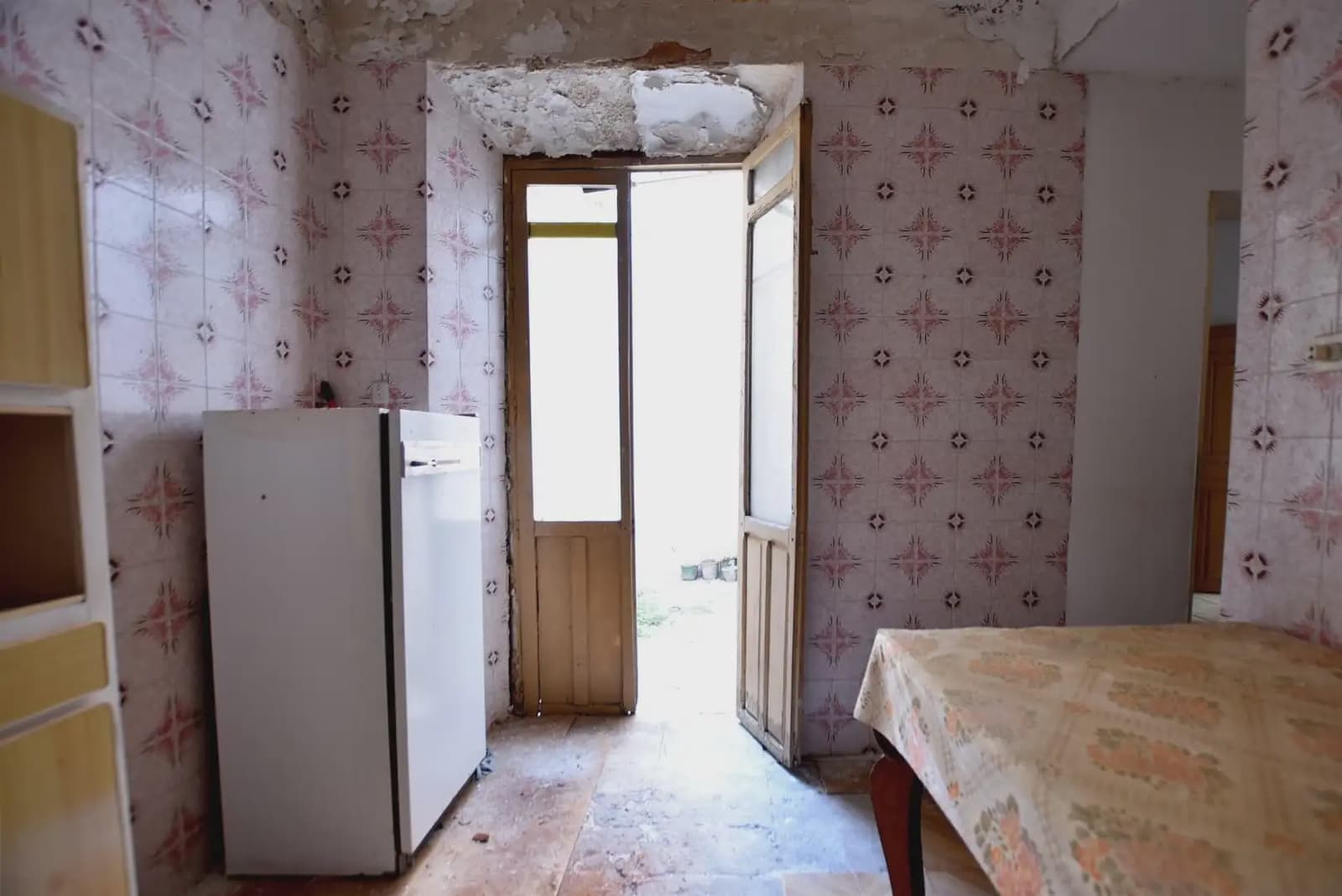Townhouse for sale in Lanjaron - € 125,000 (Ref: 9837278)