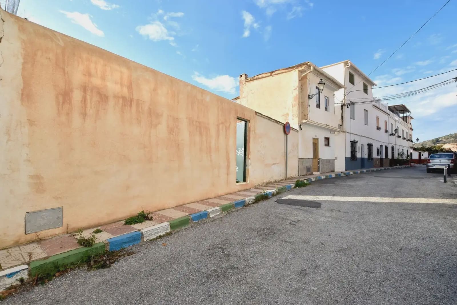 Townhouse for sale in Lanjaron - € 125,000 (Ref: 9837278)