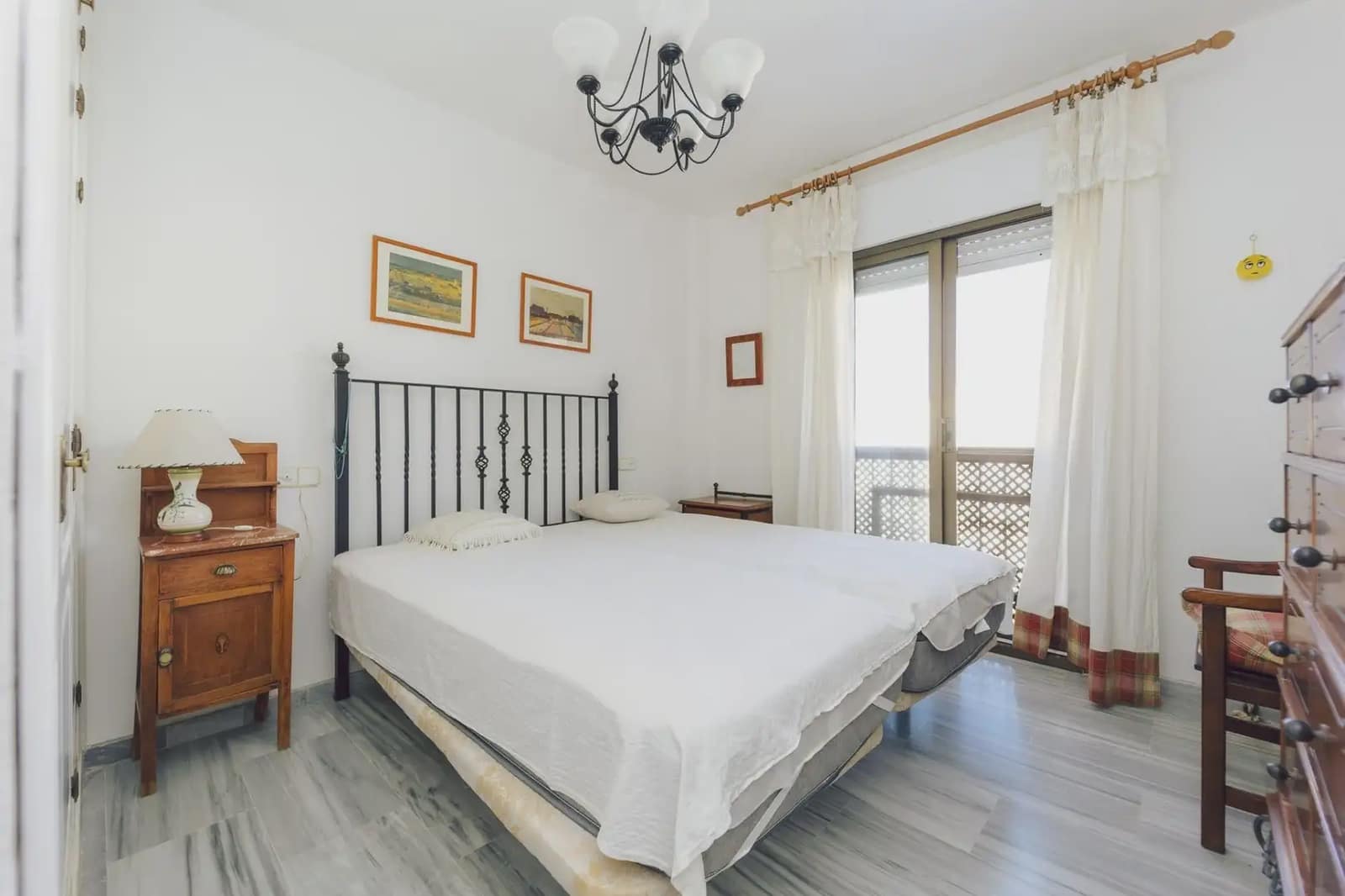 Penthouse til salgs i Salobrena med svømmebasseng garasje - € 295 000 (Ref: 9837279)