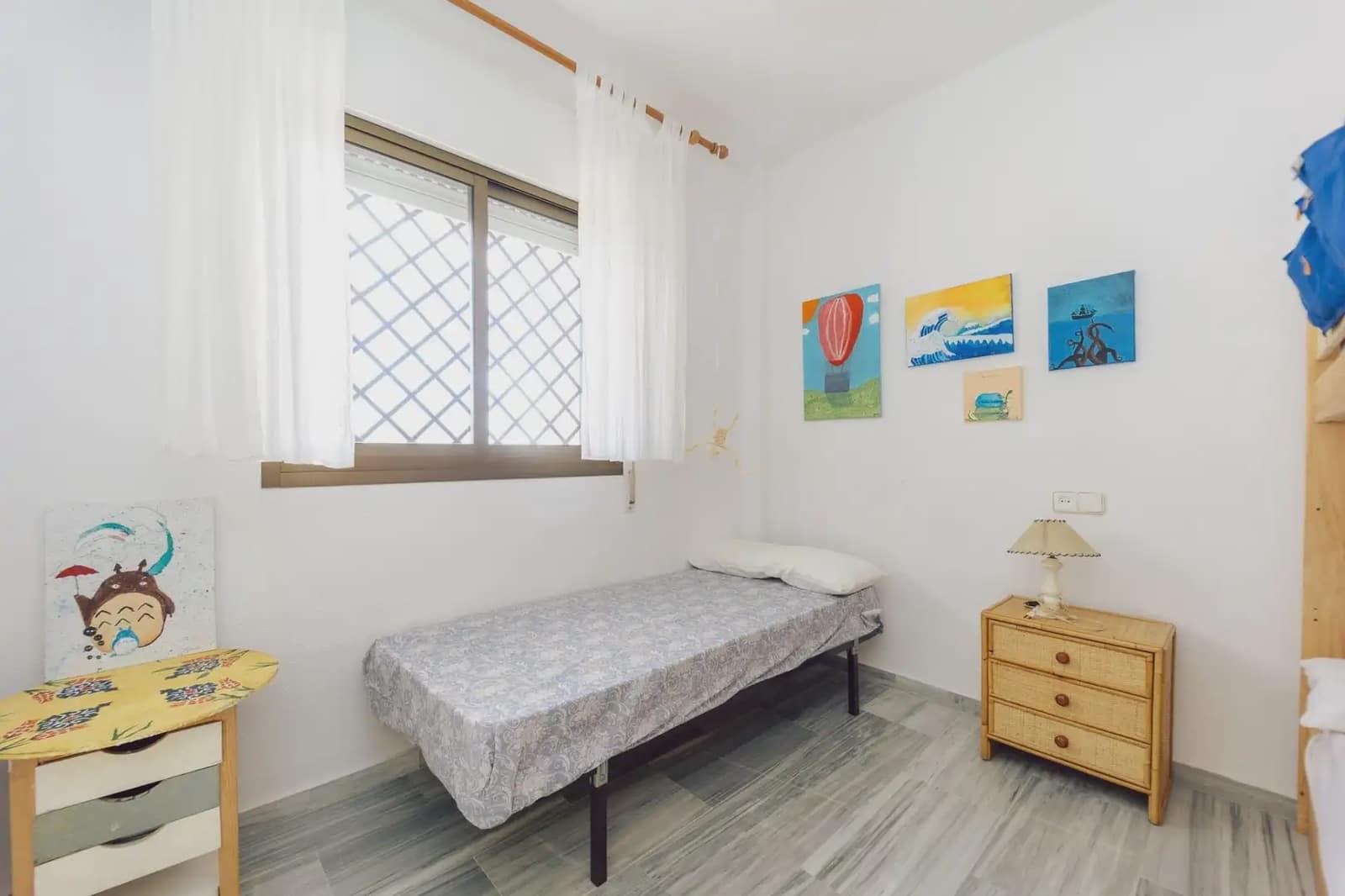 Penthouse til salgs i Salobrena med svømmebasseng garasje - € 295 000 (Ref: 9837279)