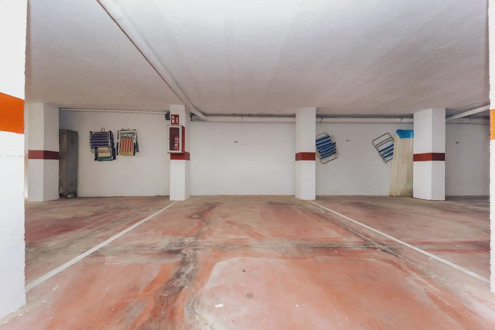 Penthouse til salgs i Salobrena med svømmebasseng garasje - € 295 000 (Ref: 9837279)