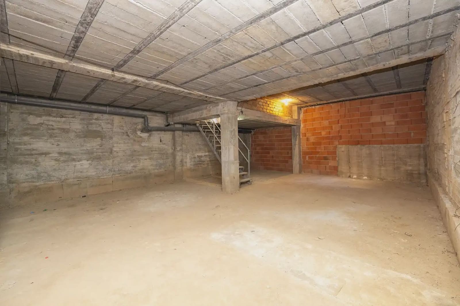 Komercyjne na sprzedaż w Motril - 130 000 € (Ref: 9837280)