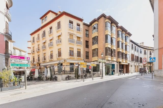 Leilighet til salgs i San Matías - Realejo, Granada by - € 350 000 (Ref: 9837281)