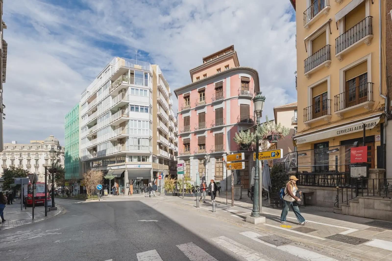 Leilighet til salgs i Granada by - € 350 000 (Ref: 9837281)