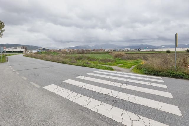 Grunde uden byggetilladelser til salg i Armilla - € 45.500 (Ref: 9837283)