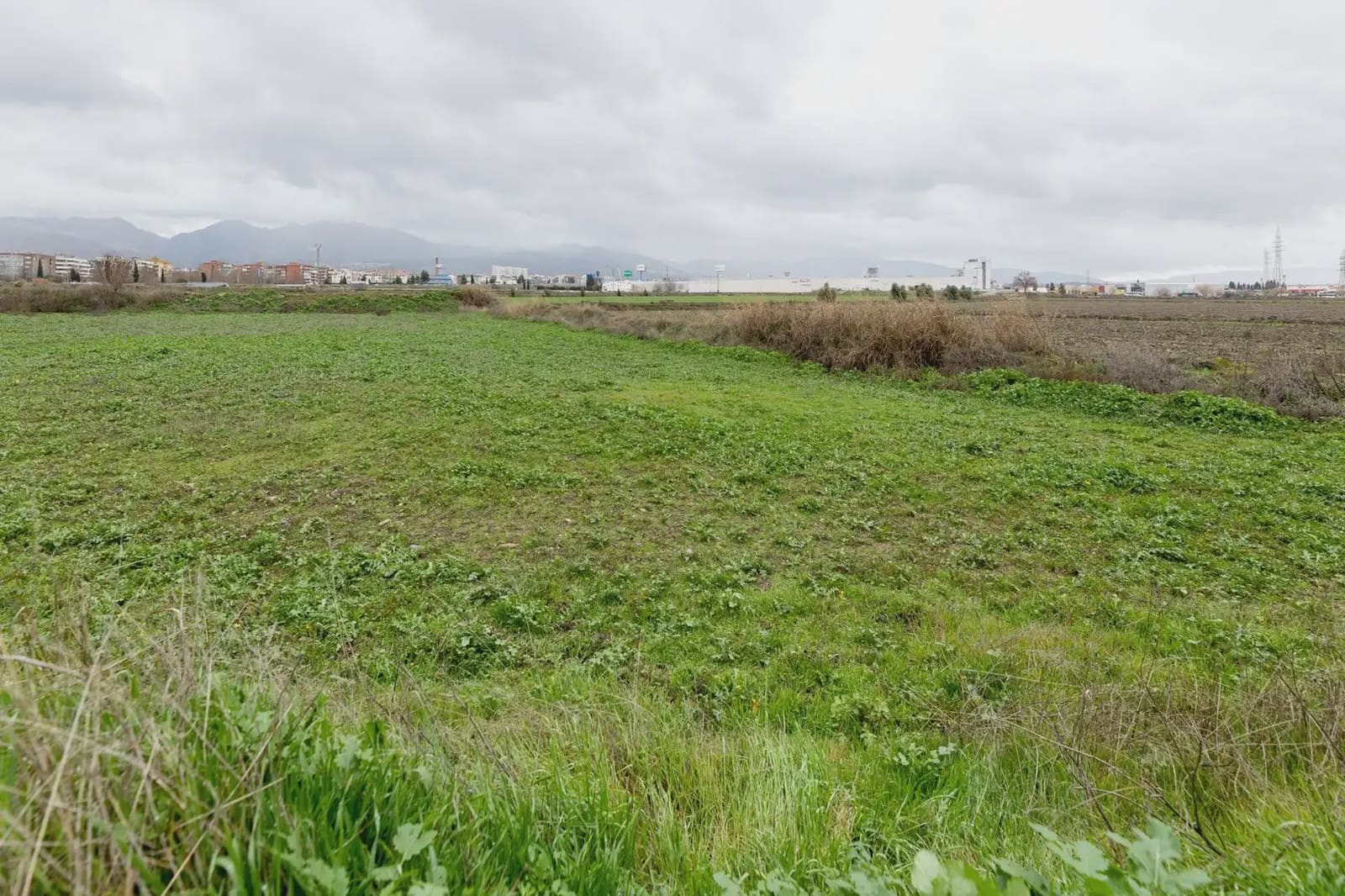 Grunde uden byggetilladelser til salg i Armilla - € 45.500 (Ref: 9837283)