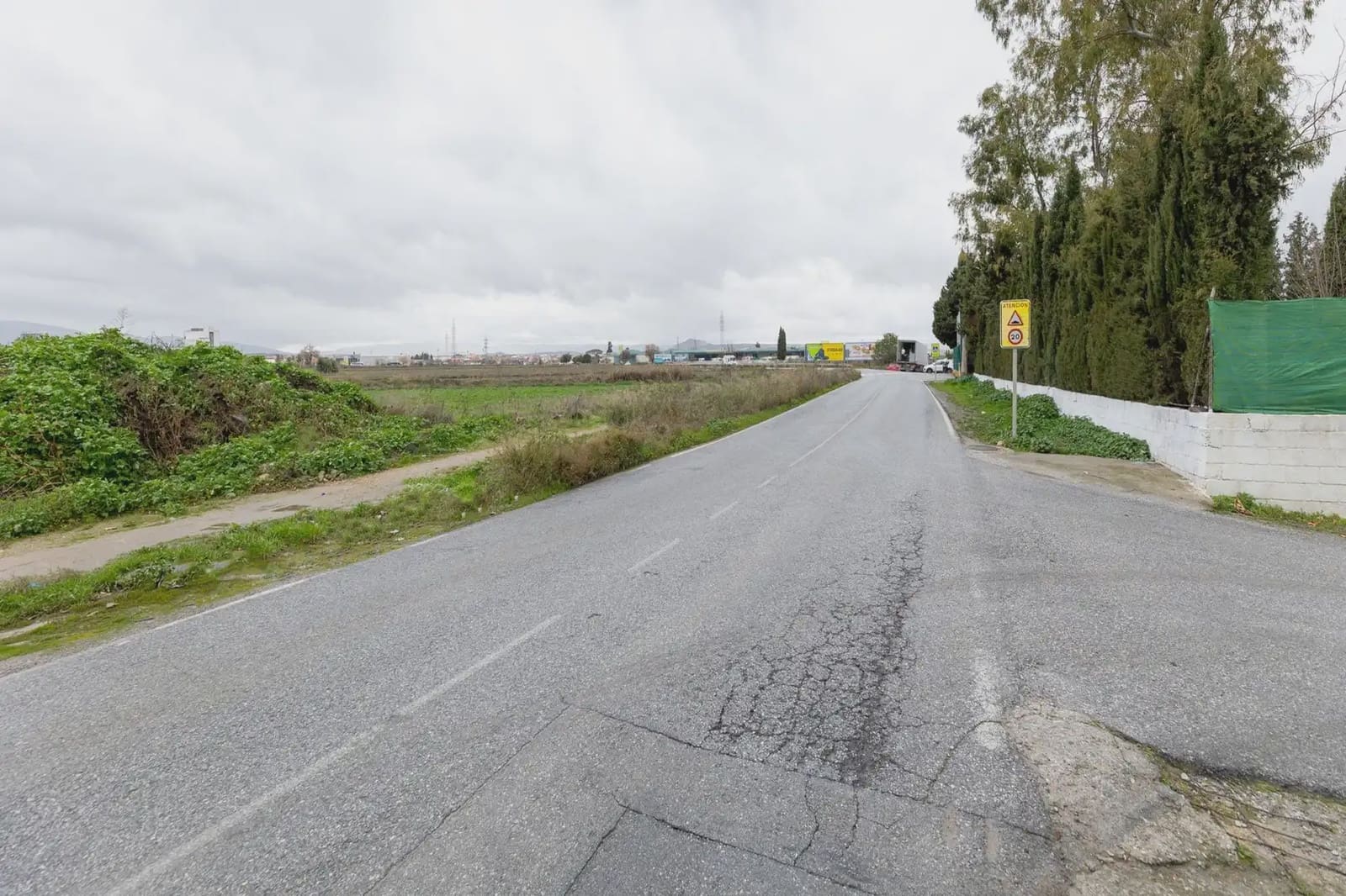 Grunde uden byggetilladelser til salg i Armilla - € 45.500 (Ref: 9837283)