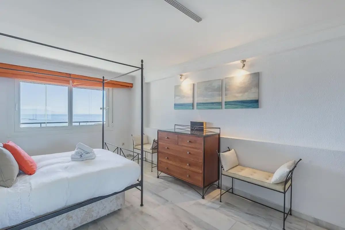 Leilighet til salgs i Benalmadena med svømmebasseng garasje - € 495 000 (Ref: 9837286)