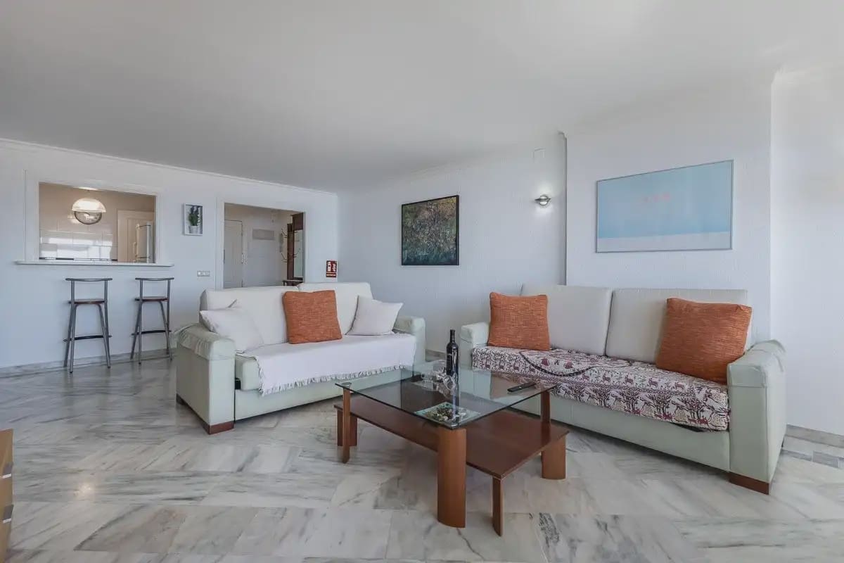 Leilighet til salgs i Benalmadena med svømmebasseng garasje - € 495 000 (Ref: 9837286)