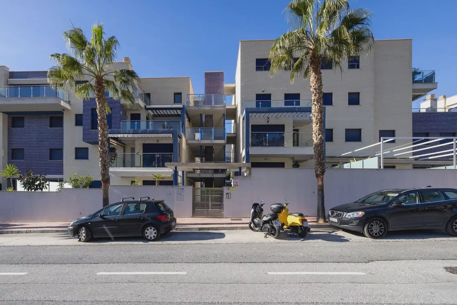 3 chambre Appartement à vendre à Almunecar avec piscine garage - 340 000 € (Ref: 9837288)