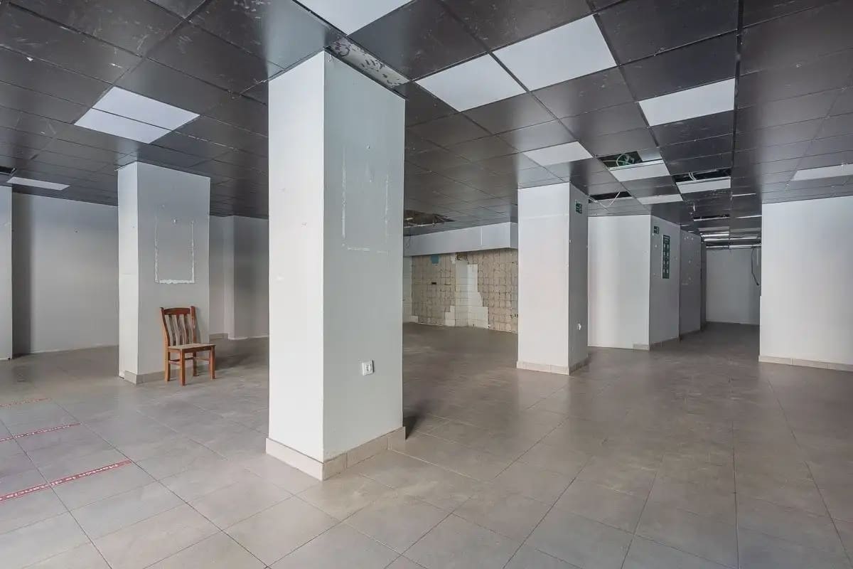 Erhverv til salg i Granada by - € 975.000 (Ref: 9837289)