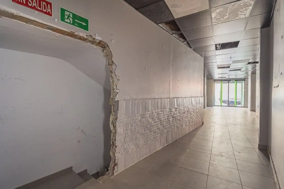 Erhverv til salg i Granada by - € 975.000 (Ref: 9837289)