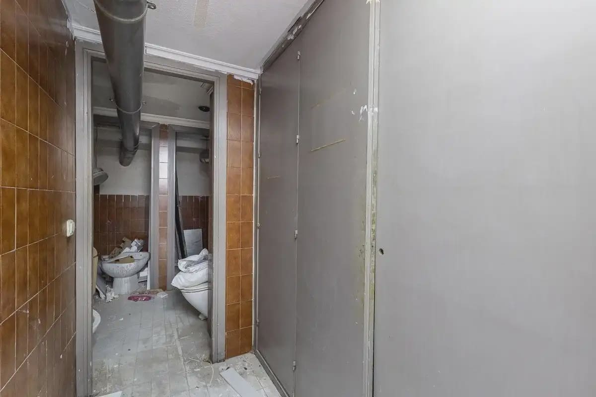Erhverv til salg i Granada by - € 975.000 (Ref: 9837289)