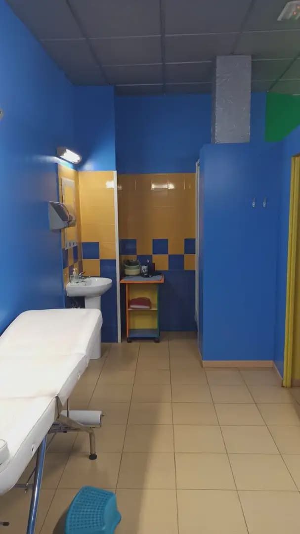 Kommersiell til leie i Granada by - € 1 980 (Ref: 9837291)