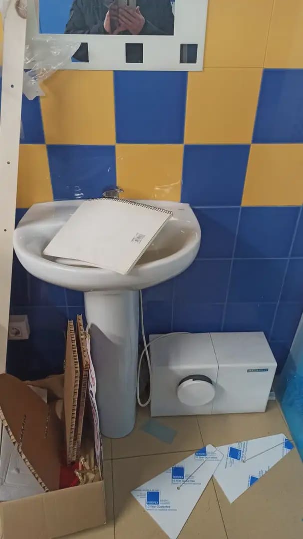Kommersiell til leie i Granada by - € 1 980 (Ref: 9837291)