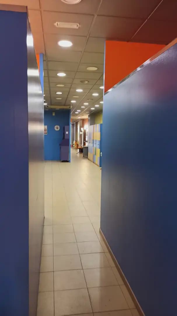 Kommersiell til leie i Granada by - € 1 980 (Ref: 9837291)