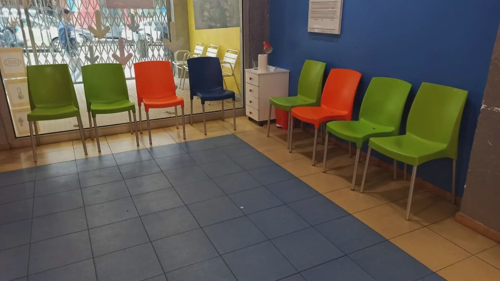 Kommersiell til leie i Granada by - € 1 980 (Ref: 9837291)