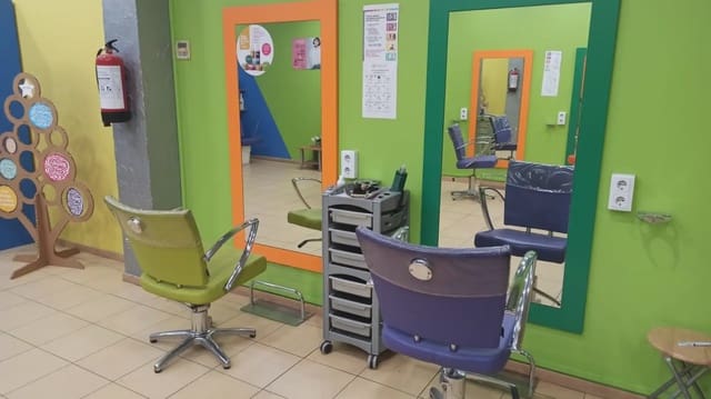 Commercial for rent in Pajaritos - Plaza de Toros, Granada city - € 1,980 (Ref: 9837291)