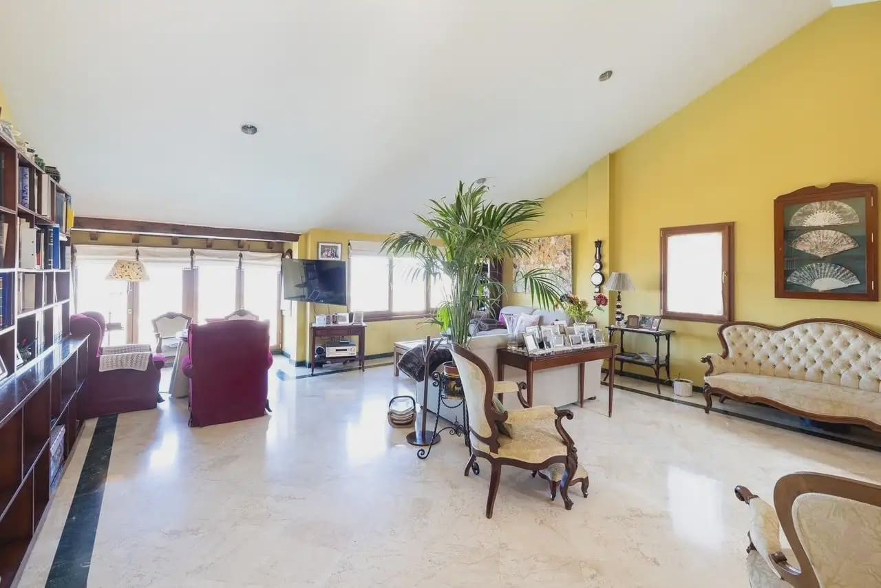 4 Zimmer Villa zu verkaufen in Monachil mit Pool Garage - 695.000 € (Ref: 9837293)