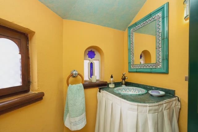 4 Zimmer Villa zu verkaufen in Monachil mit Pool Garage - 695.000 € (Ref: 9837293)