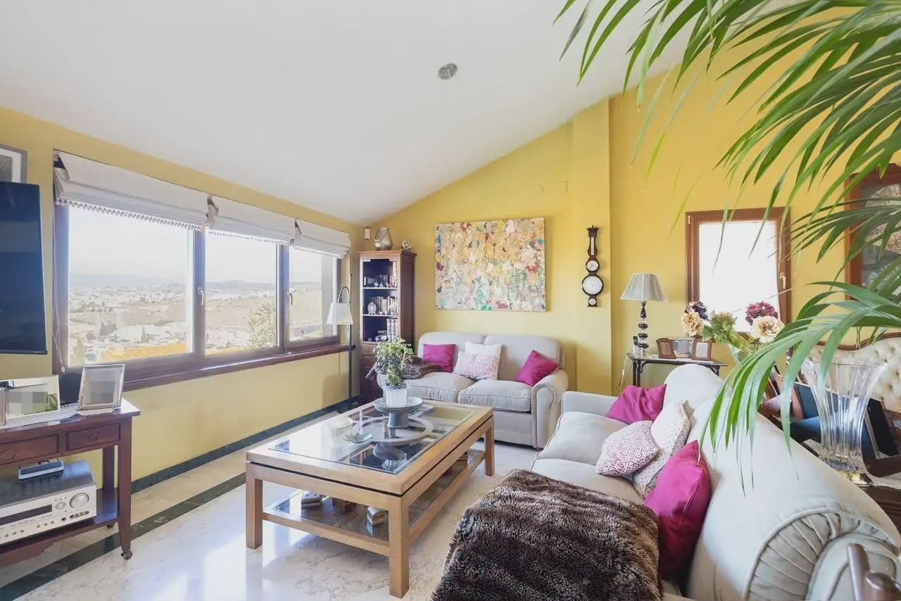 4 Zimmer Villa zu verkaufen in Monachil mit Pool Garage - 695.000 € (Ref: 9837293)