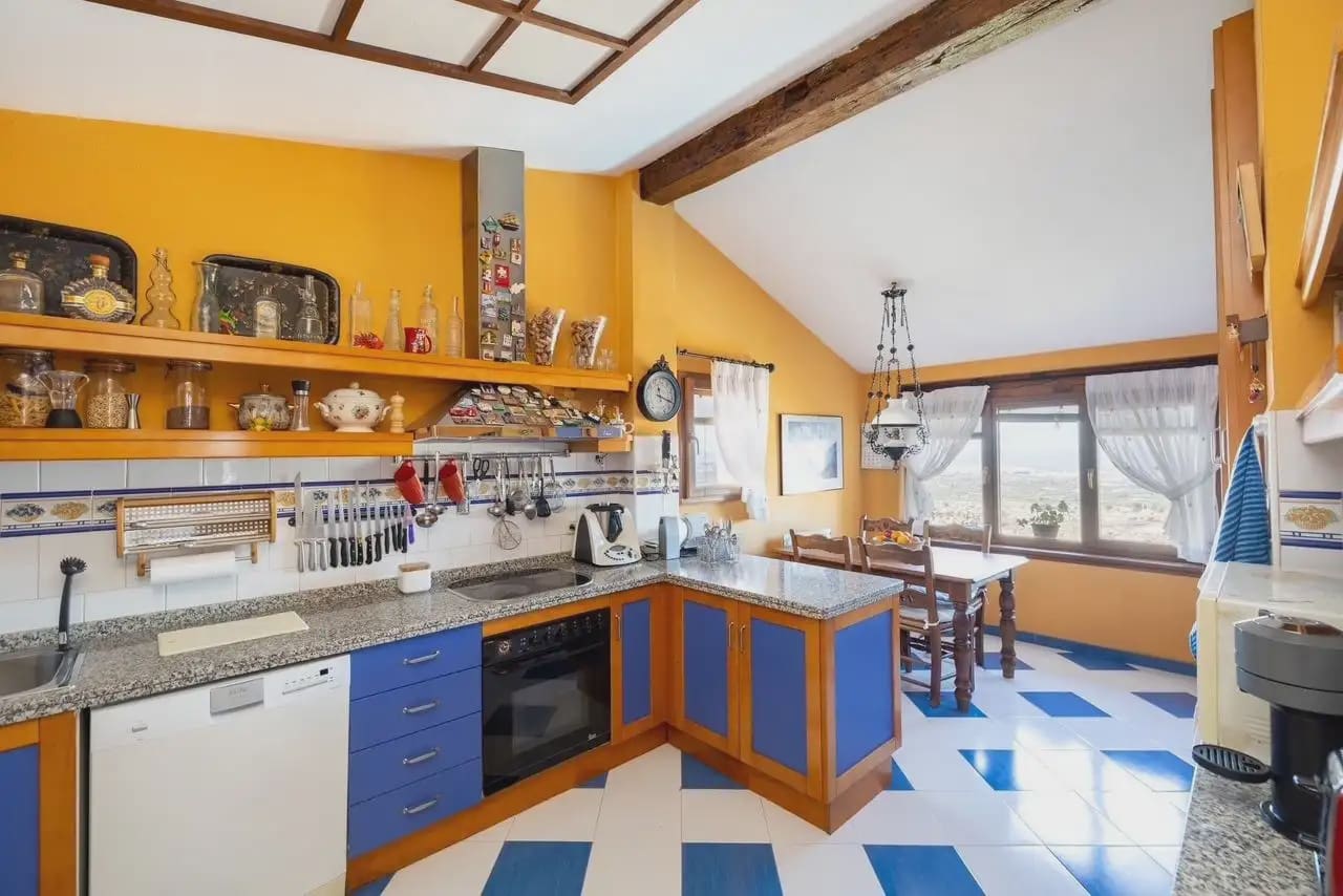 4 Zimmer Villa zu verkaufen in Monachil mit Pool Garage - 695.000 € (Ref: 9837293)