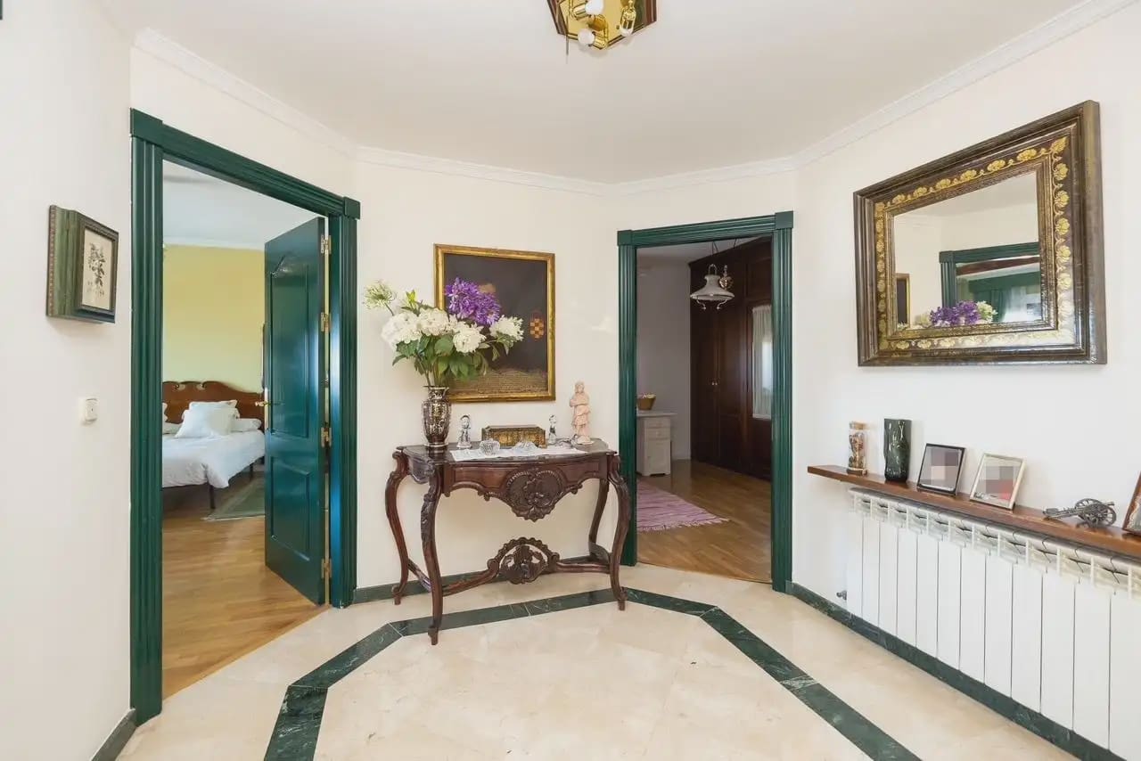 4 Zimmer Villa zu verkaufen in Monachil mit Pool Garage - 695.000 € (Ref: 9837293)