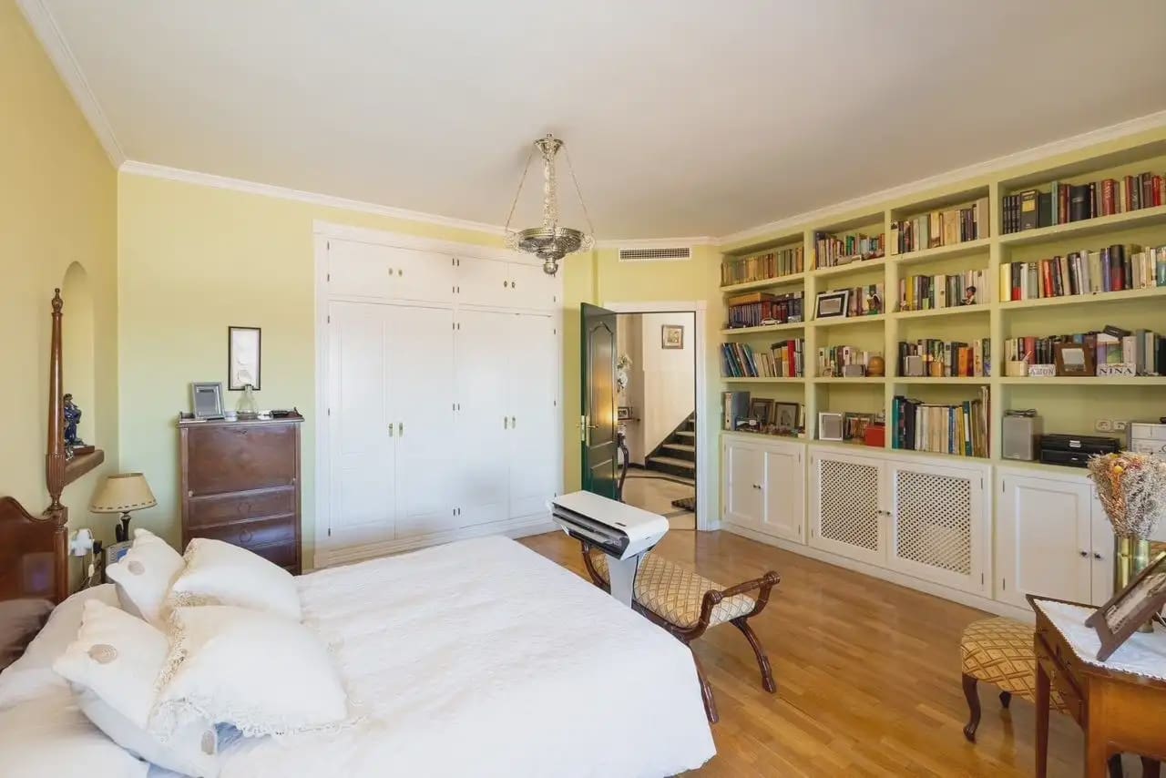 4 Zimmer Villa zu verkaufen in Monachil mit Pool Garage - 695.000 € (Ref: 9837293)